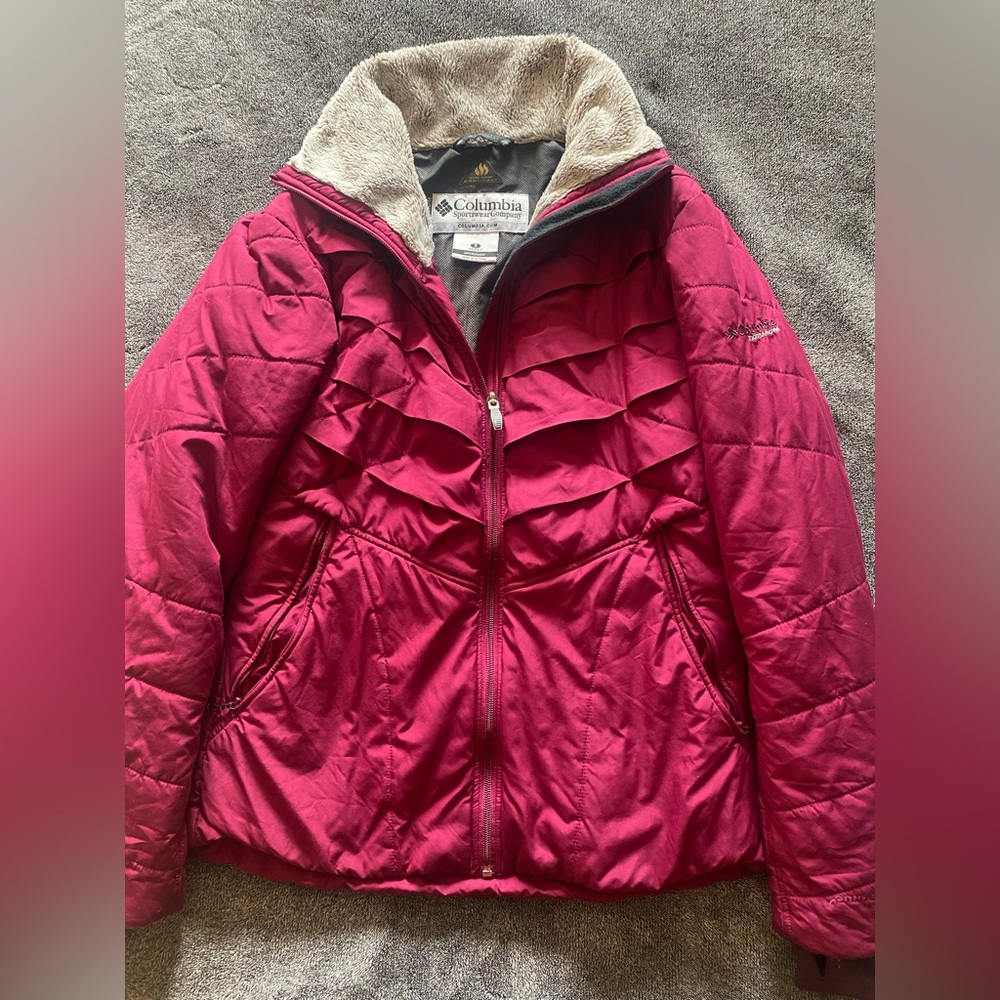 Woman’s S Columbia coat